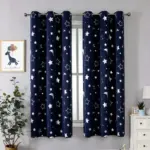Rideau motif étoiles et lune argentées à œillets