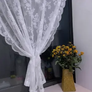 Voilage dentelle romantique blanc à nouer – vue 2